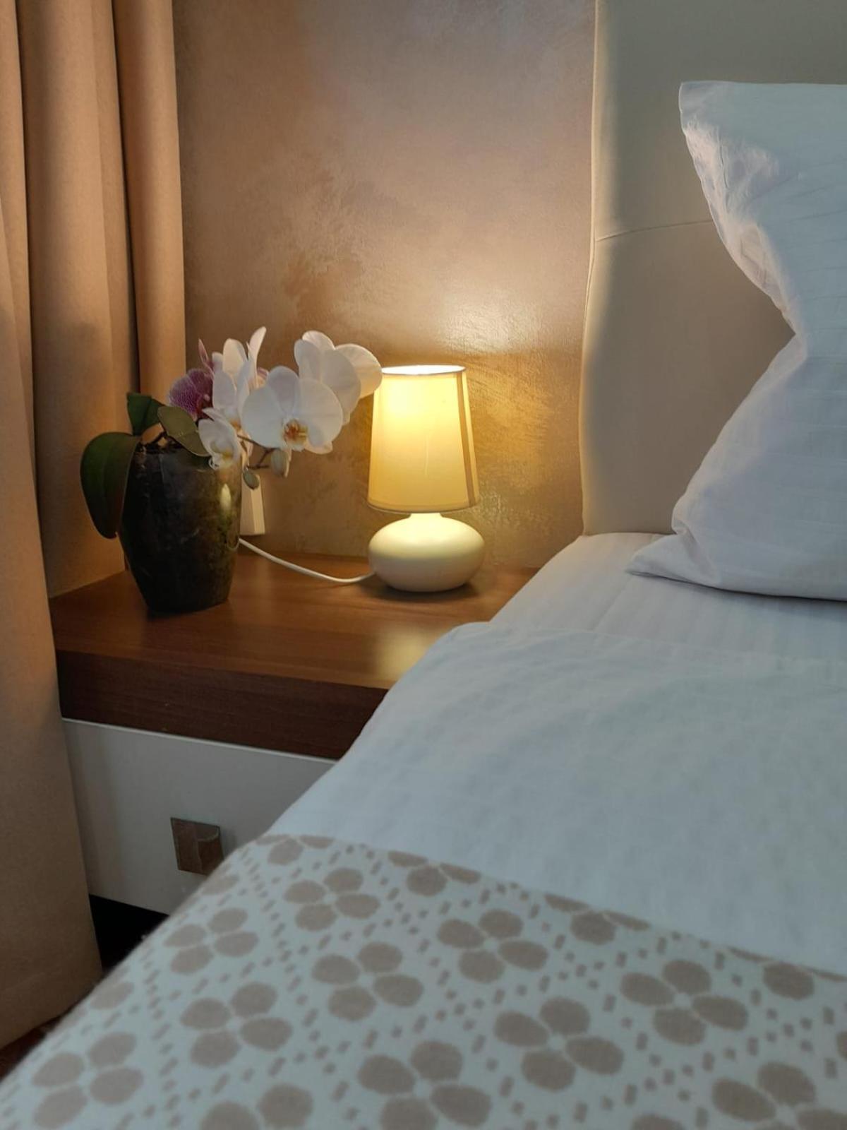 Ap Hector Apartment Navodari Ngoại thất bức ảnh